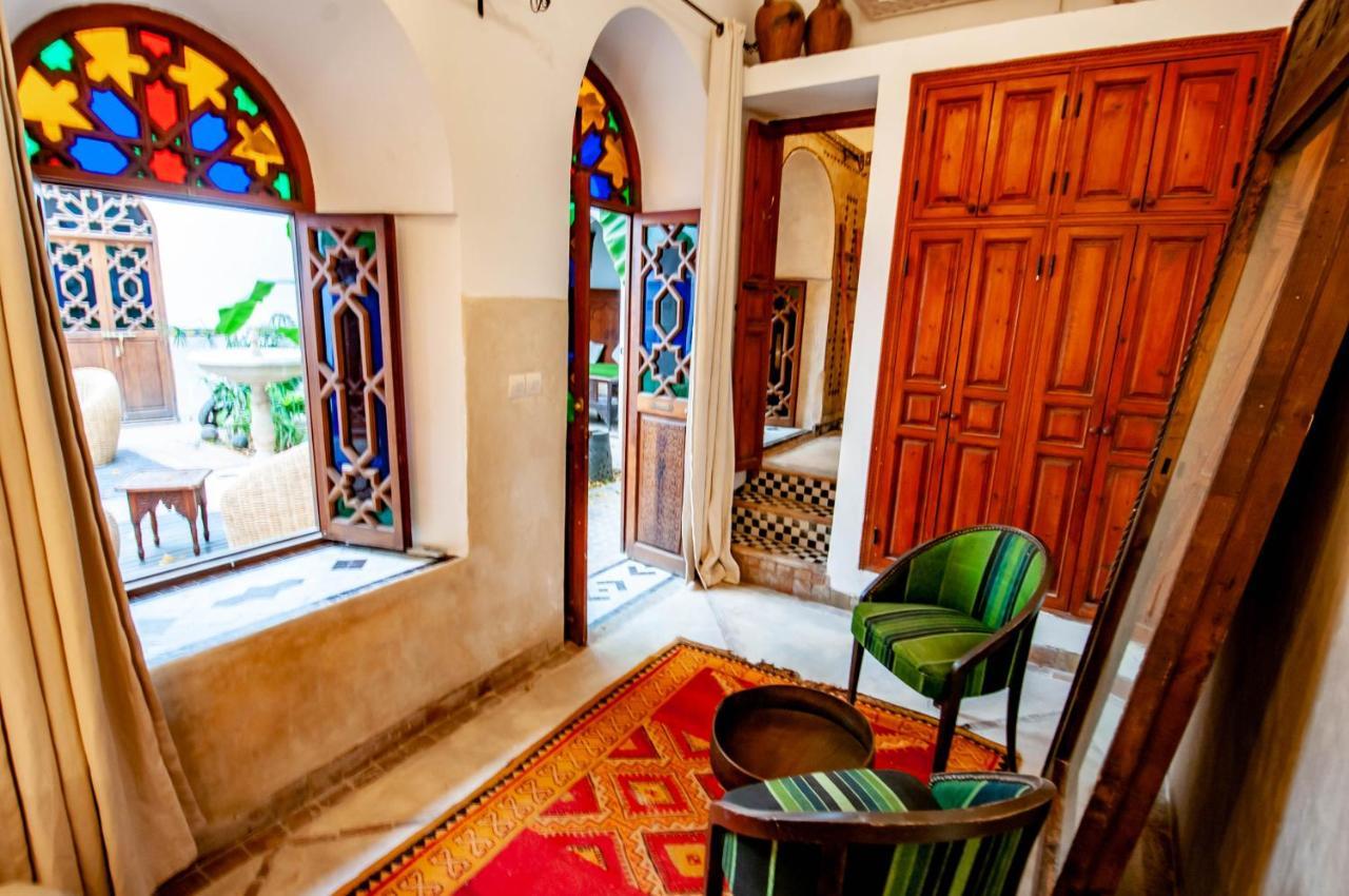 Hotel & Spa Riad Dar El Aila Marrakesh Bagian luar foto